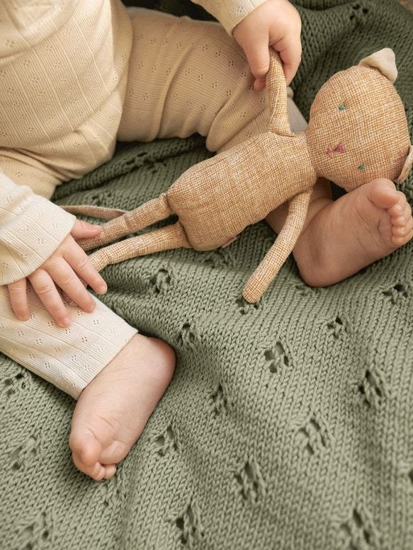2406 - 05 Clover Blanket - Sandnes Garn