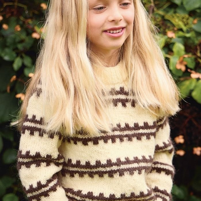 2513 - 3a 3 b Ridge Sweater Junior - Sandnes Garn