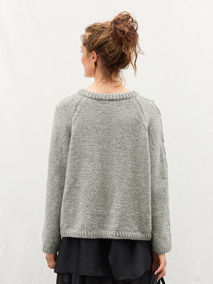 2606-10 Laura Sweater - Sandnes Garn
