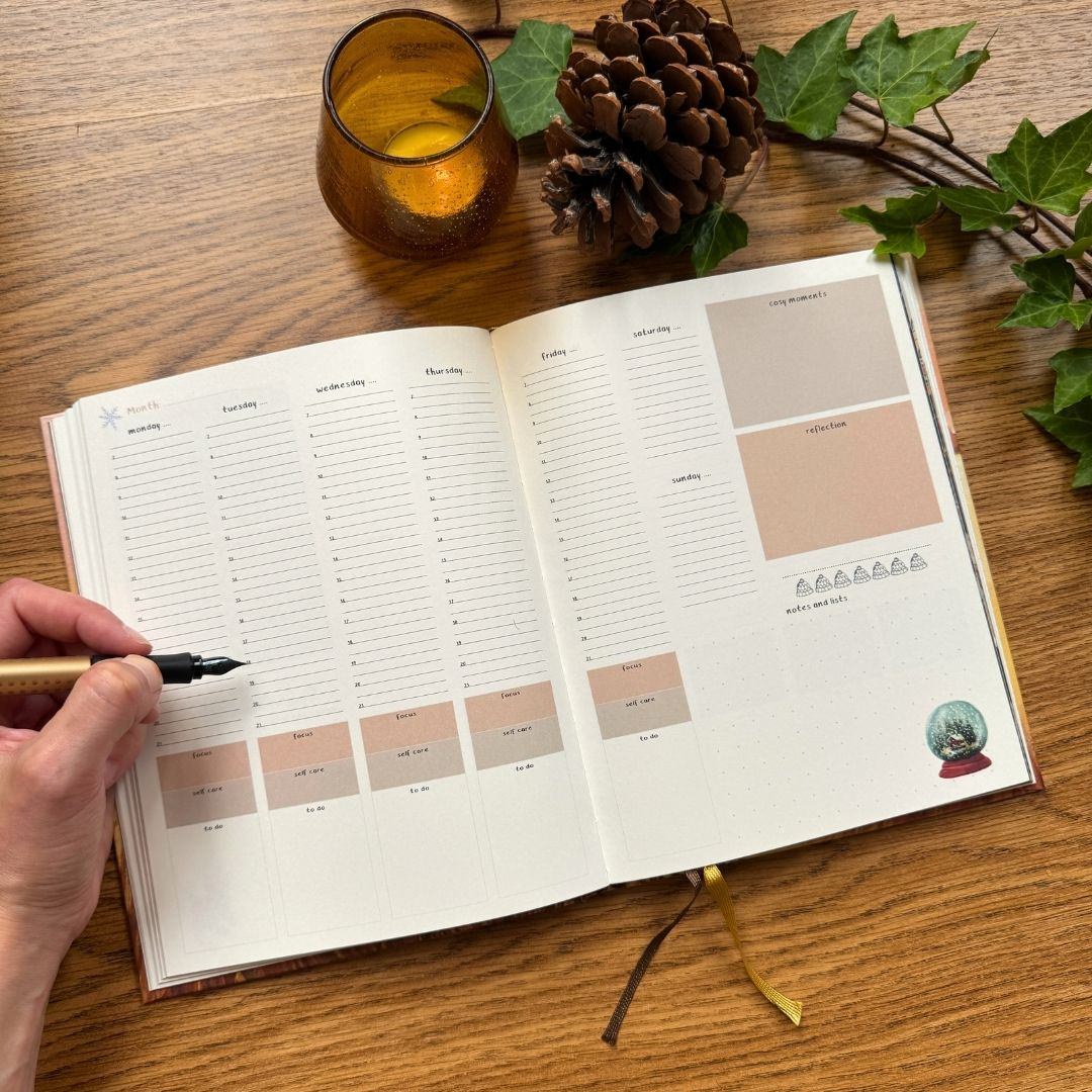 Celebrate the seasons - a new year Planner - Esther Bennink