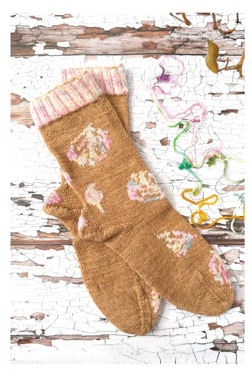 Issue 10 – Giving Threads Socks - Life in the Long Grass