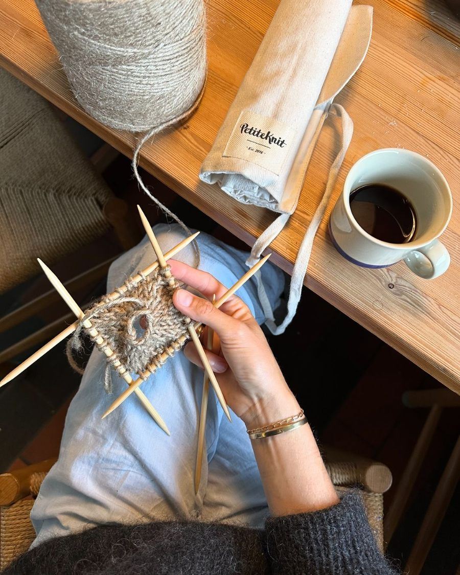 Knitter's Needle Case - Aiguilles Double - pointes – PetiteKnit - Petite Knit
