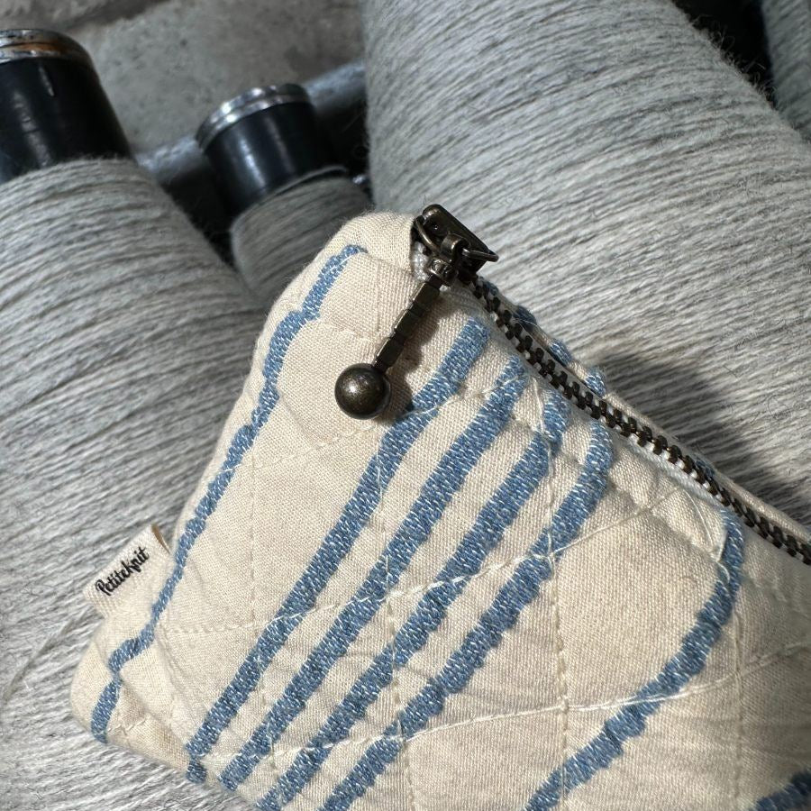 Striped Seersucker Knitter's Tool Purse PetiteKnit - Petite Knit