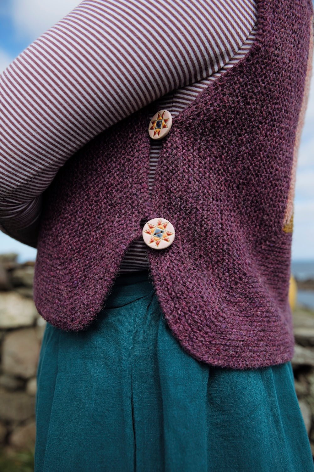 Shetland Shades: Stories in Wool by Gudrun Johnston - Precommande - Laine Magazine