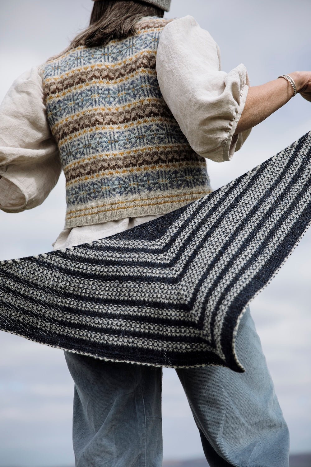 Shetland Shades: Stories in Wool by Gudrun Johnston - Precommande - Laine Magazine