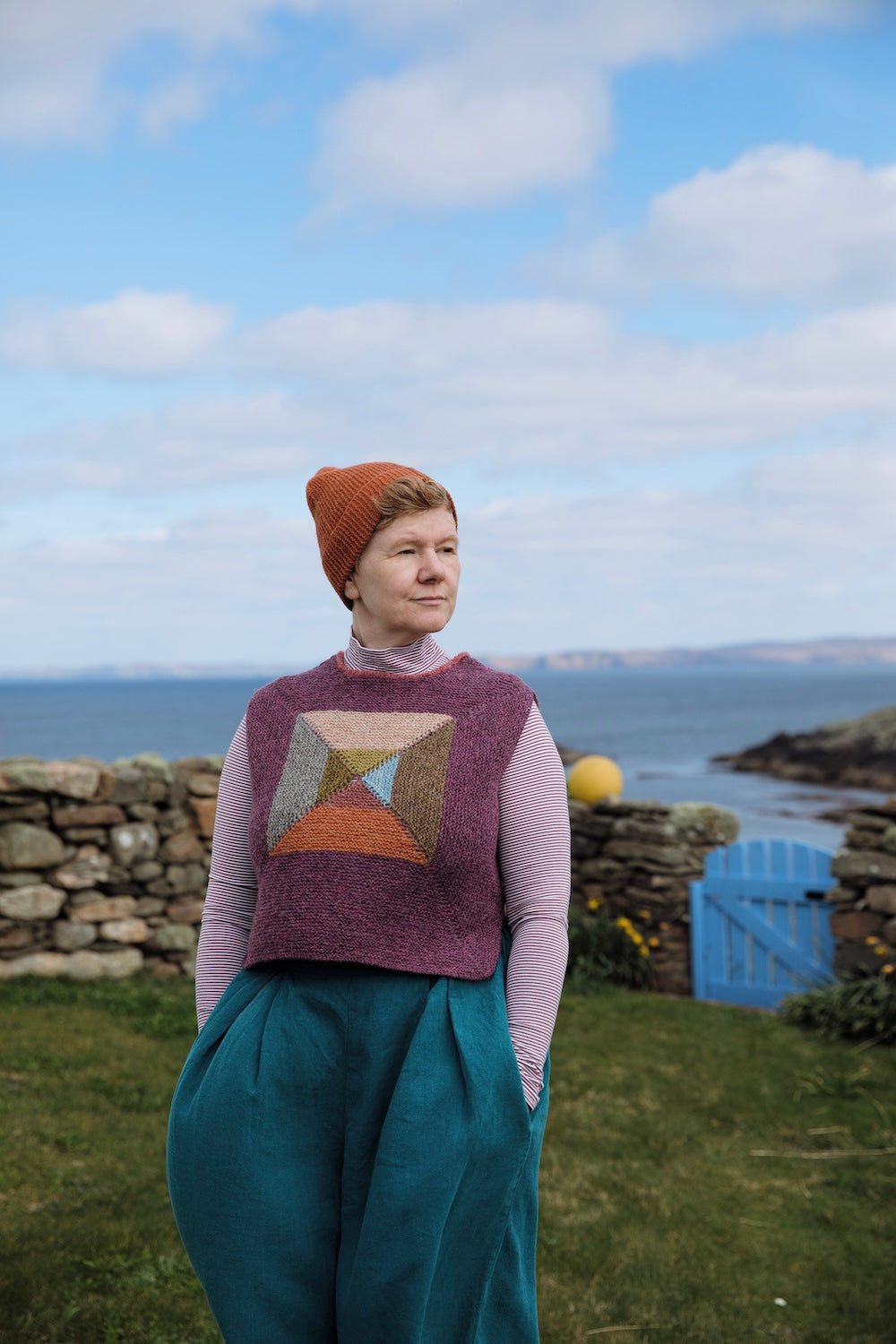 Shetland Shades: Stories in Wool by Gudrun Johnston - Precommande - Laine Magazine