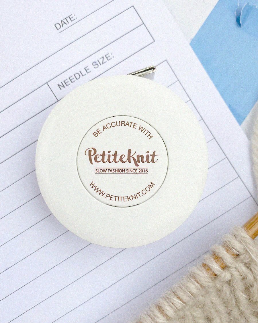 "Be Accurate With PetiteKnit" - Mètre - ruban - Petite Knit