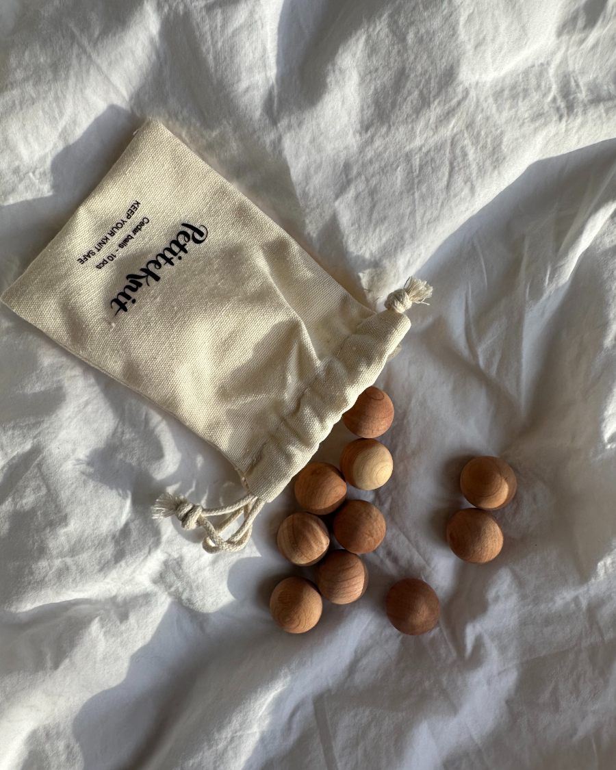 Boules de bois de cèdre PetiteKnit - Petite Knit
