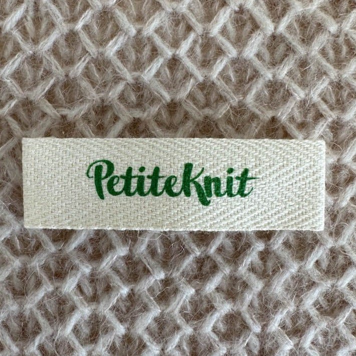 Petite Knit Vert Etiquette en tissu PetiteKnit - Petite Knit