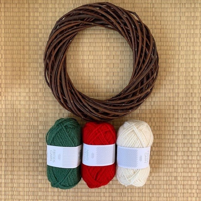 20cm KIT COURONNE DE NOEL - Sandnes Garn