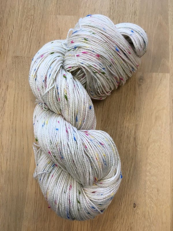 MULTI - COLOURED DONEGAL 4PLY - Laine à teindre - Laine à teindre