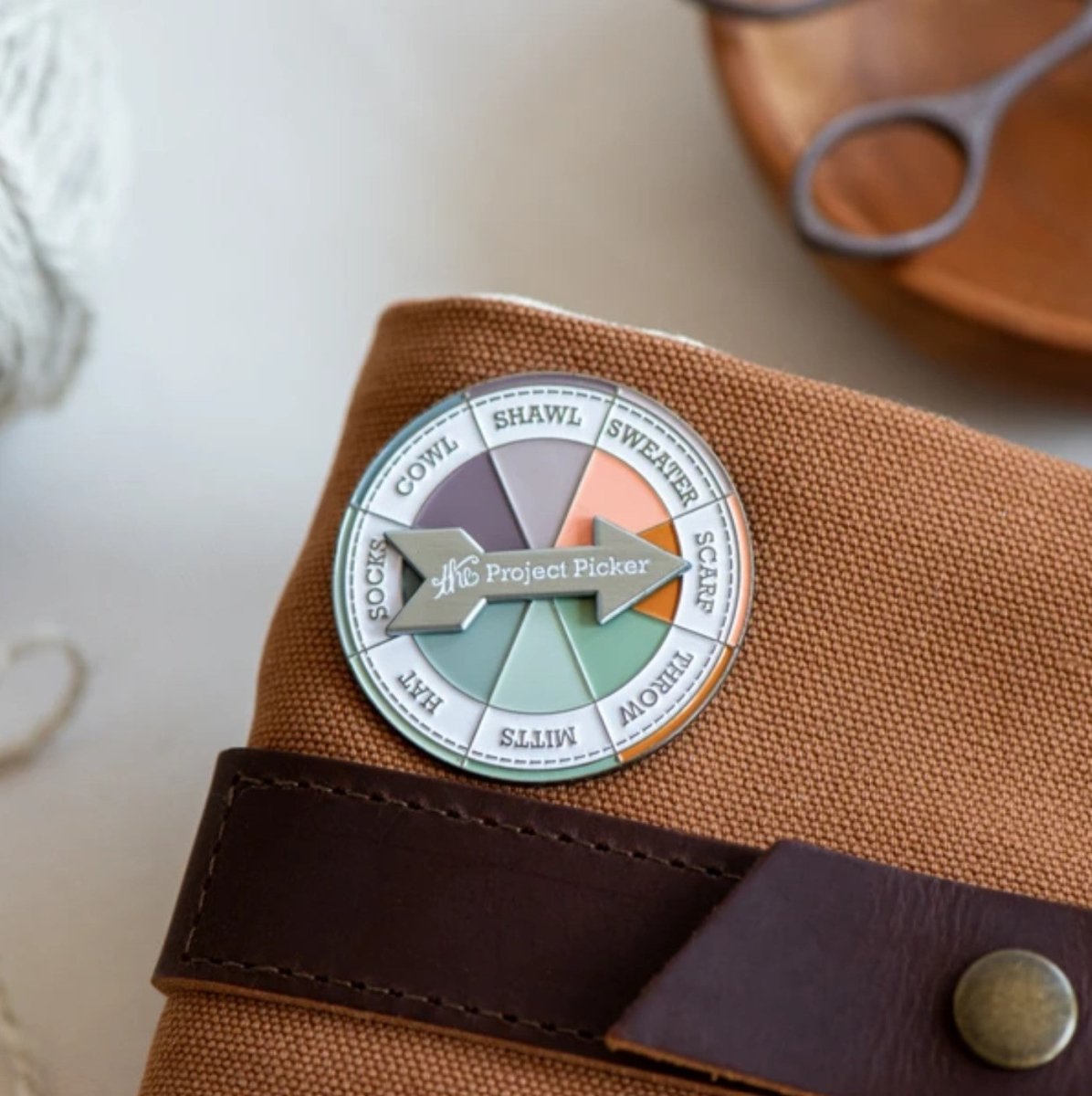 PINS PROJECT PICKER - Twig & Horn
