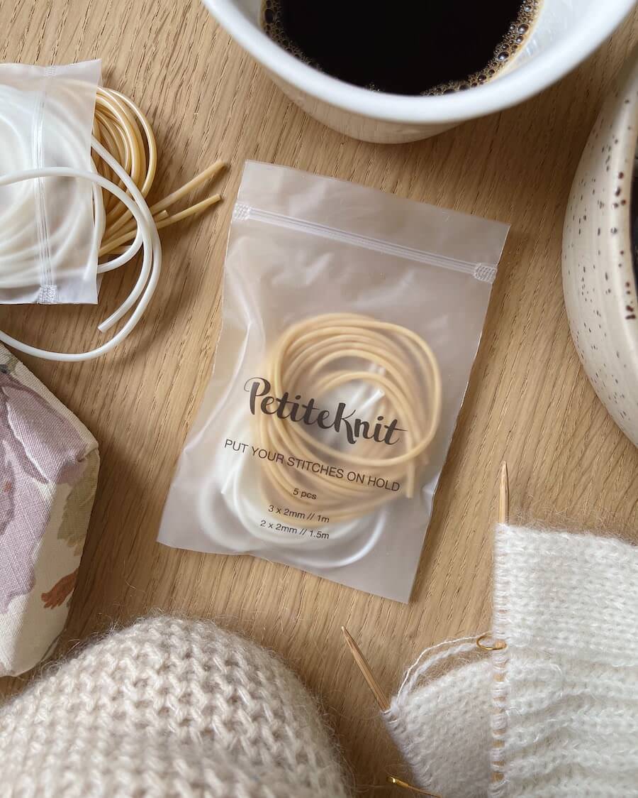 "Put Your Stitches On Hold" - Cordons souples PetiteKnit - Petite Knit
