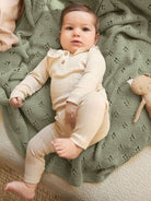 2406 - 05 Clover Blanket - Sandnes Garn