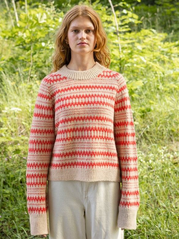 2410 - 04 Kleiva ladies sweater - Sandnes Garn
