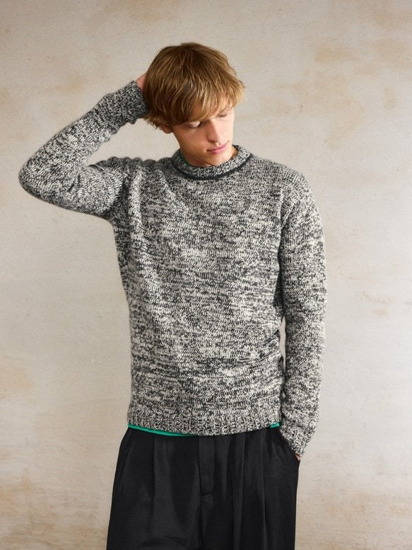2412 Mr. / No. 7 Harvey Sweater Man - Sandnes Garn