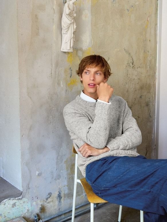 2412 Mr. / No. 8 Brendan Sweater Man Tweed - Sandnes Garn