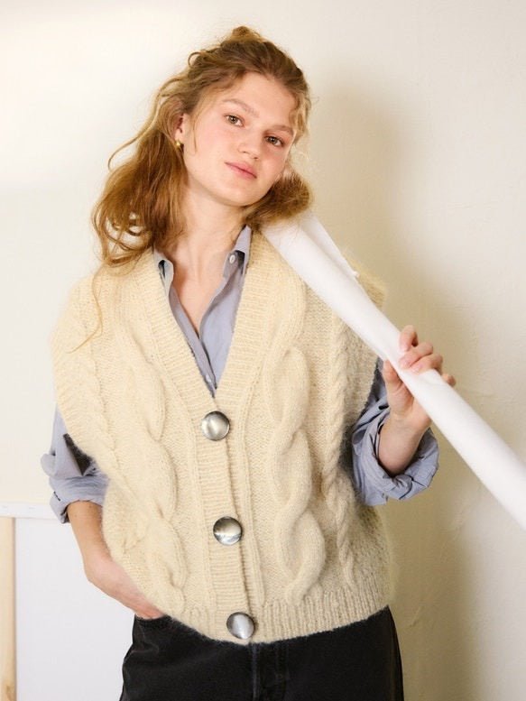 2502 DIY / No. 5 Harper vest - Sandnes Garn