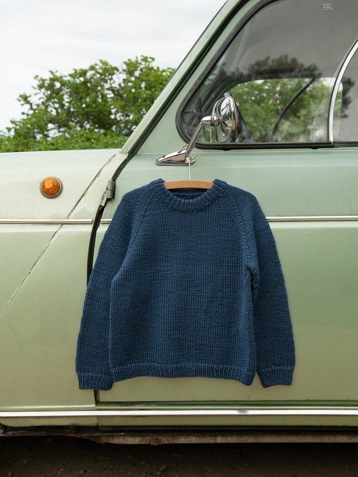 2506 - 04 a - b - c Tiro Sweater Junior - Sandnes Garn