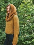 2507 - 11a Snuggle Hood monochrome or 11b striped - Sandnes Garn