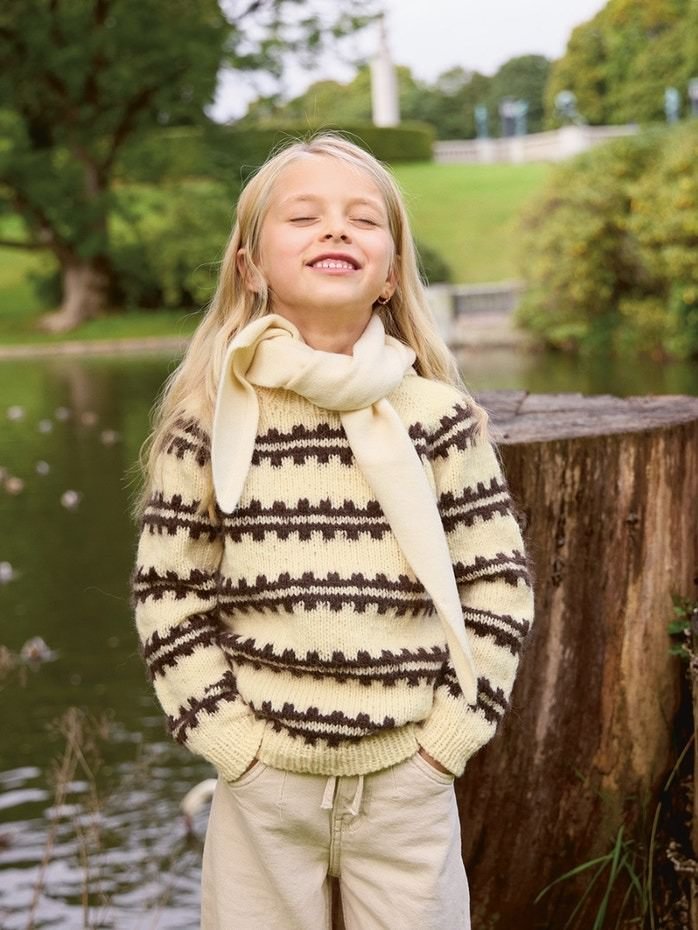 2513 - 3a 3 b Ridge Sweater Junior - Sandnes Garn