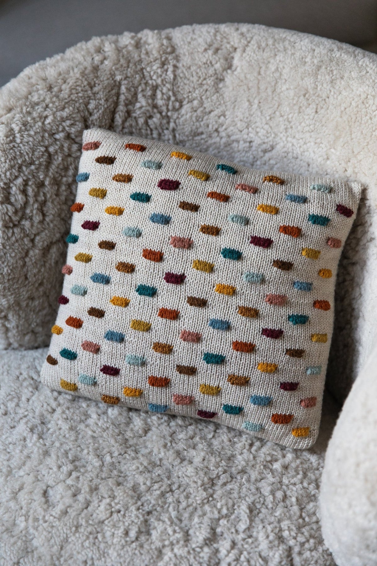 52 Weeks of Scrap Yarn! - Laine Magazine