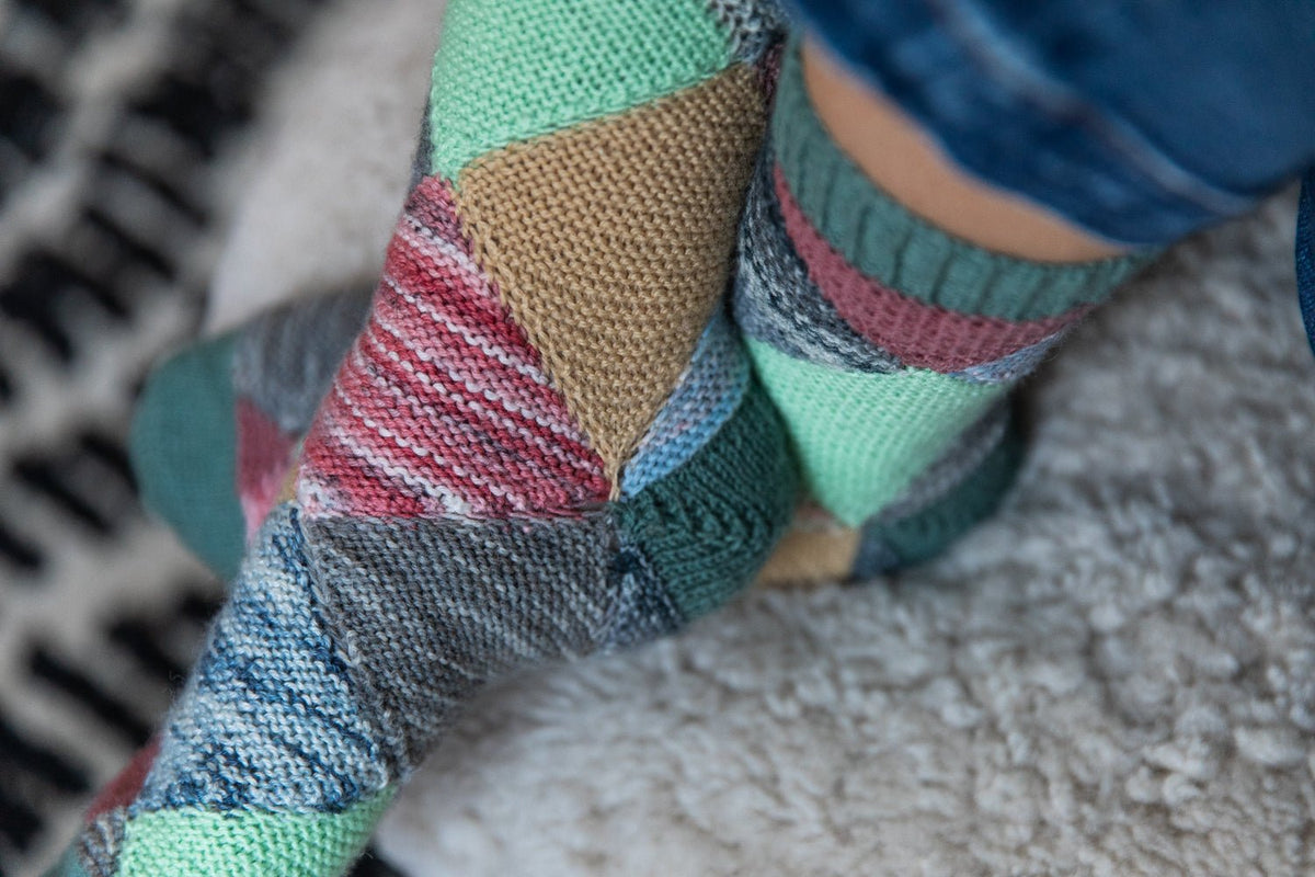 52 Weeks of Scrap Yarn! - Laine Magazine