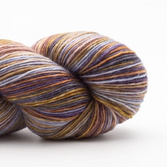 002 Highlands Lazy Lion - Kremke Soul Wool