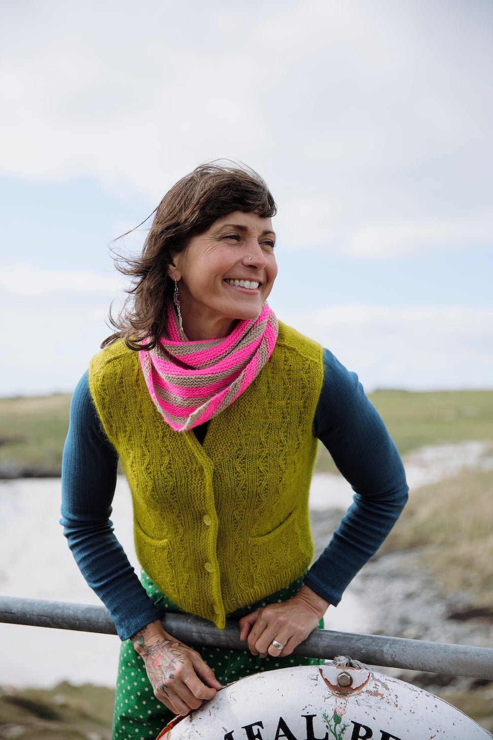 Shetland Shades: Stories in Wool by Gudrun Johnston - Precommande - Laine Magazine