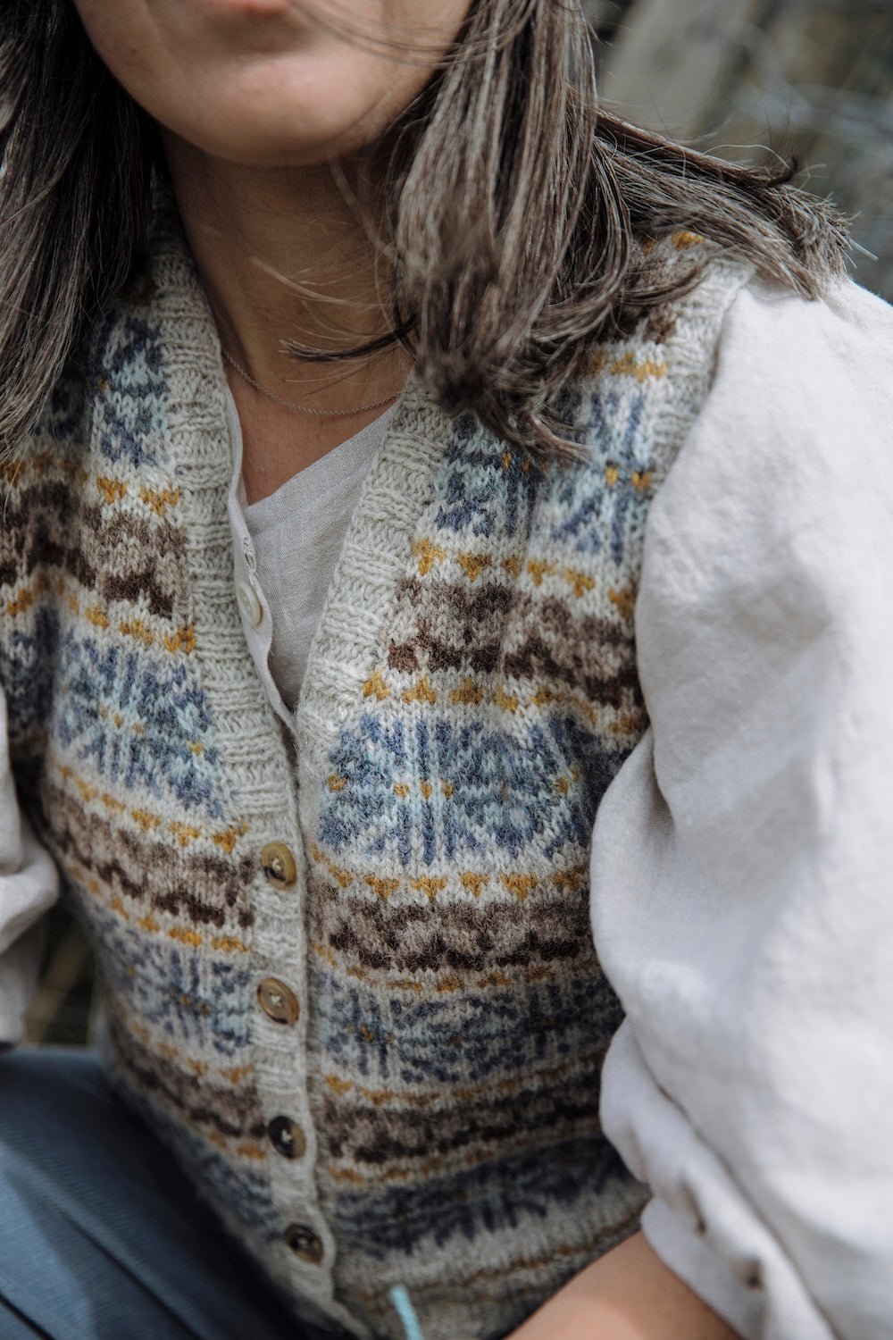 Shetland Shades: Stories in Wool by Gudrun Johnston - Precommande - Laine Magazine