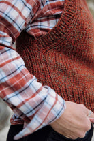 Shetland Shades: Stories in Wool by Gudrun Johnston - Precommande - Laine Magazine