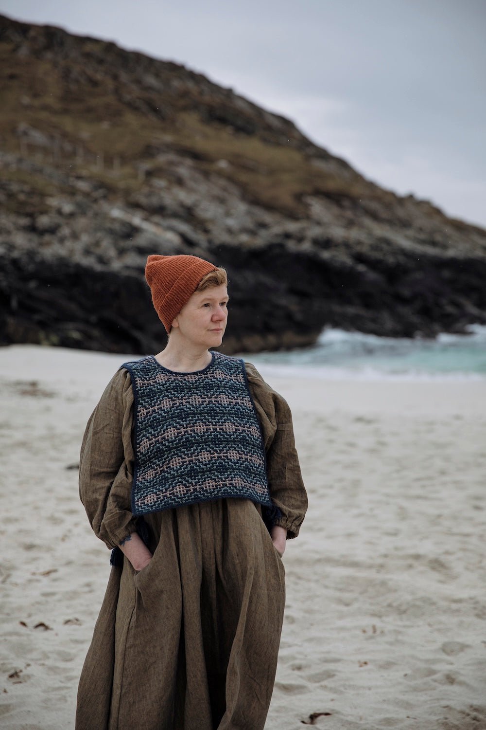 Shetland Shades: Stories in Wool by Gudrun Johnston - Precommande - Laine Magazine