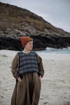 Shetland Shades: Stories in Wool by Gudrun Johnston - Precommande - Laine Magazine