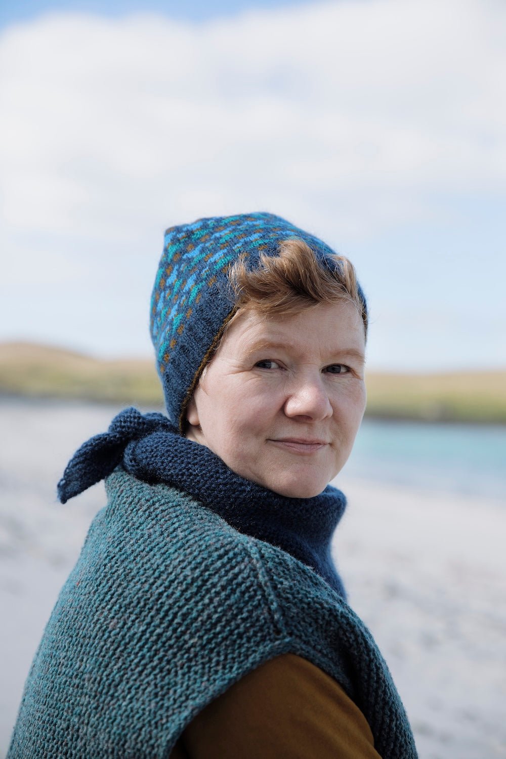 Shetland Shades: Stories in Wool by Gudrun Johnston - Precommande - Laine Magazine
