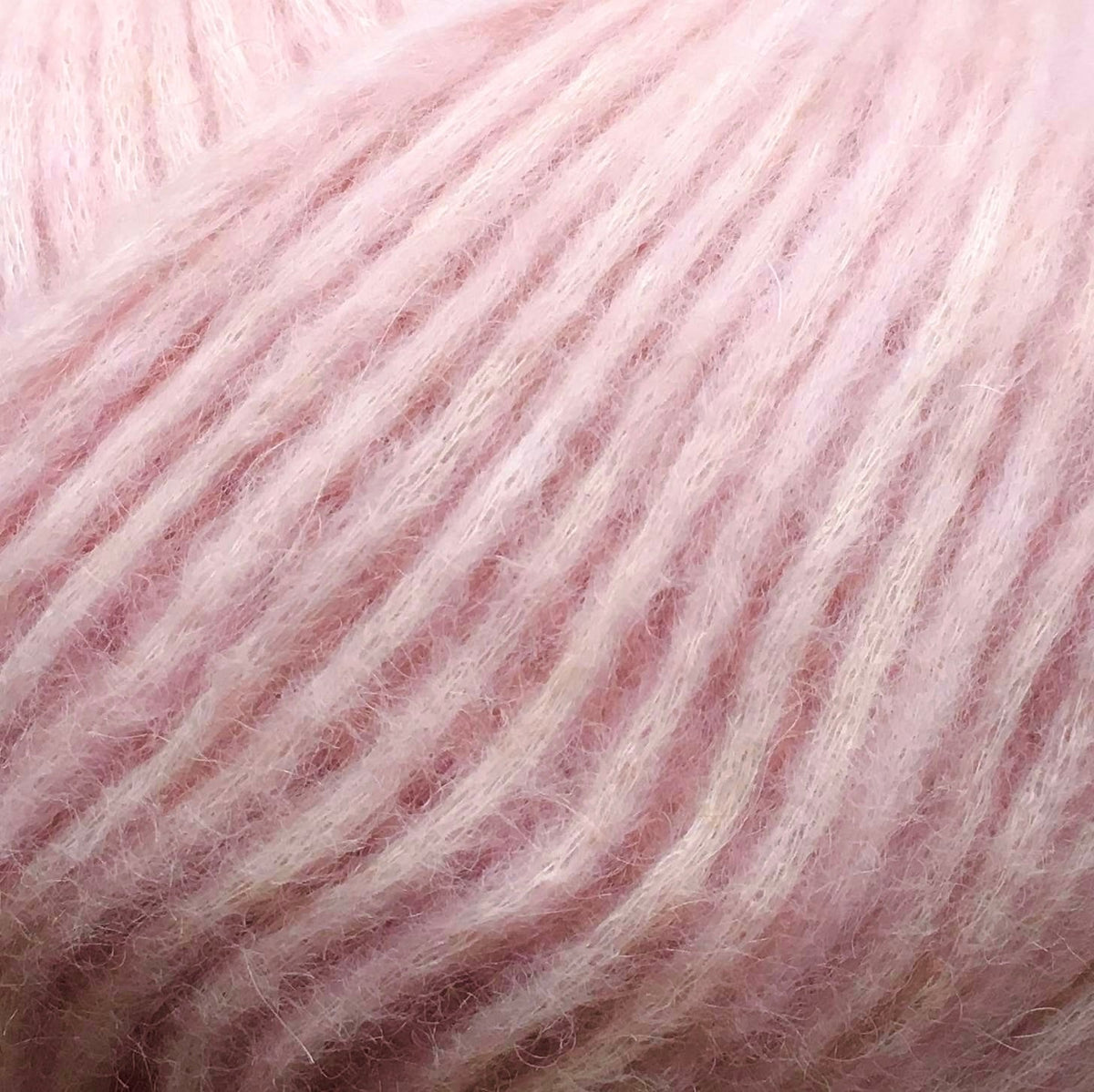 7357 - LYS ROSA SNEFNUG - Camarose