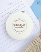 "Be Accurate With PetiteKnit" - Mètre - ruban - Petite Knit