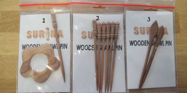 Modèle 1 BROCHES EN BOIS - Surina