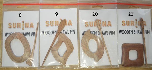 Modèle 1 BROCHES EN BOIS - Surina